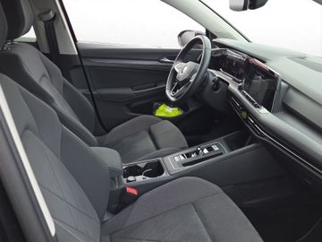 Volkswagen Golf - 6