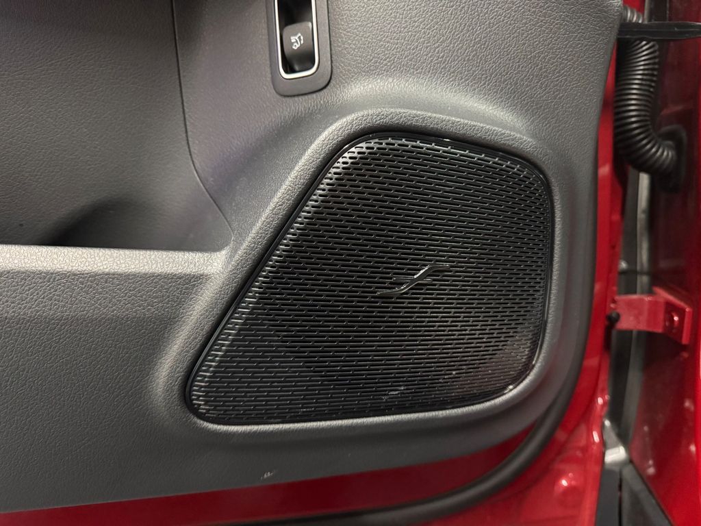 MERCEDES-BENZ GLA 250 4M AMG*PANO*NIGHT*MULTIBEAM*KAMERA*DISTR MERCEDES-BENZ GLA 250 4M AMG*PANO*NIGHT*MULTIBEAM*KAMERA*DISTR