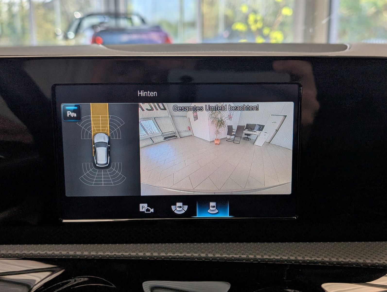 Fahrzeugabbildung Mercedes-Benz CLA 250 SB Dinamica AMG-Line MBux Cam ACC Pano
