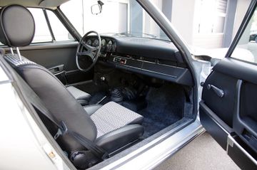 Porsche 911 T Coupé im Erstlack, Motorumbau 2.8 RSR
