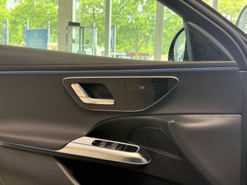 Mercedes E 220 - 9
