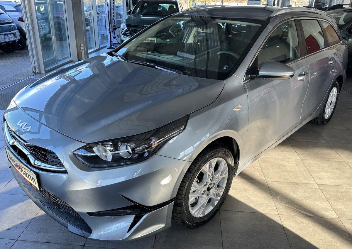 Kia ceed Sportswagon 1.5T 140 Vision AllSeason + P7 