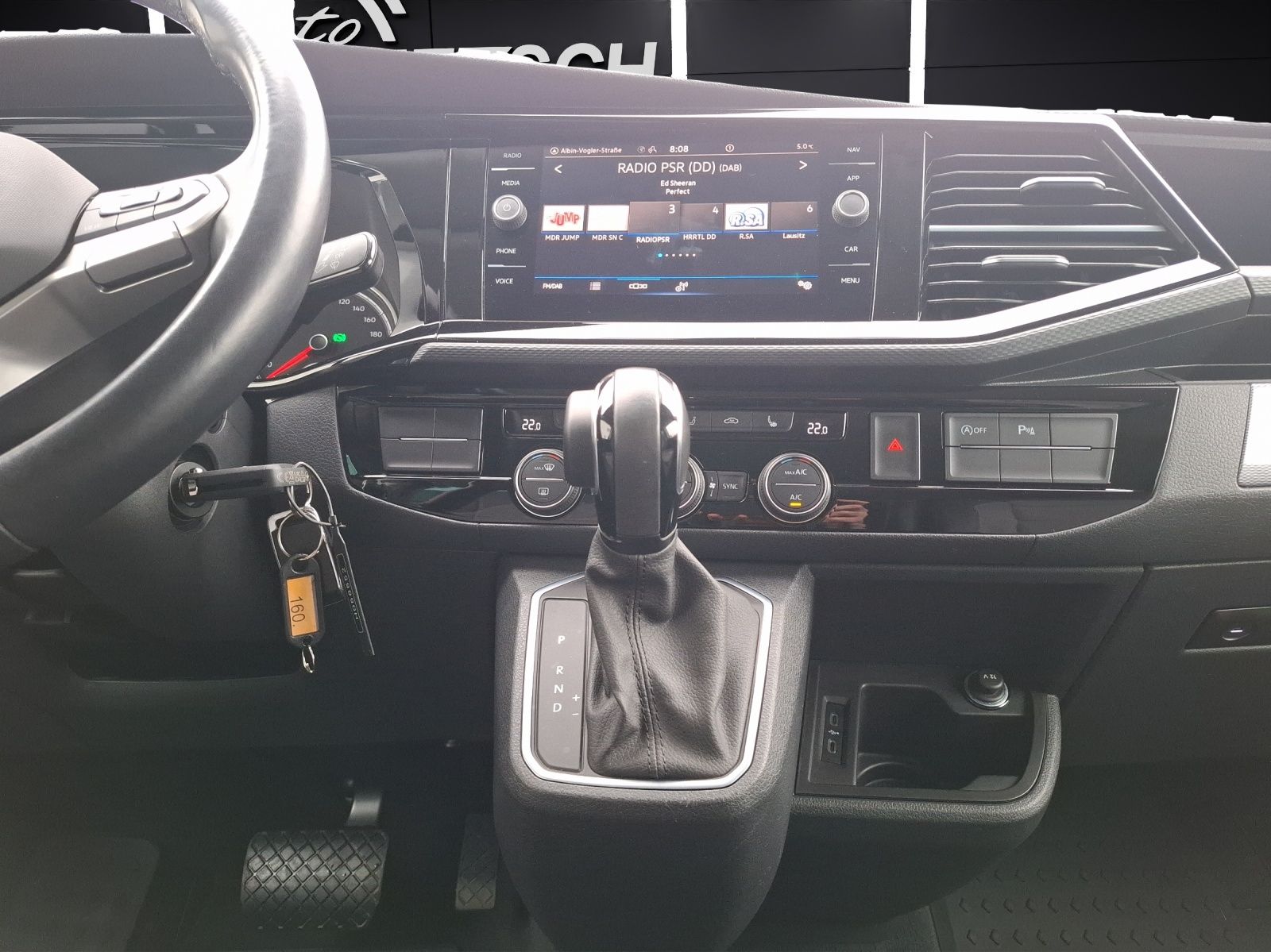 Fahrzeugabbildung Volkswagen T6.1 Multivan TDI Generation Six DSG Standhzg. L