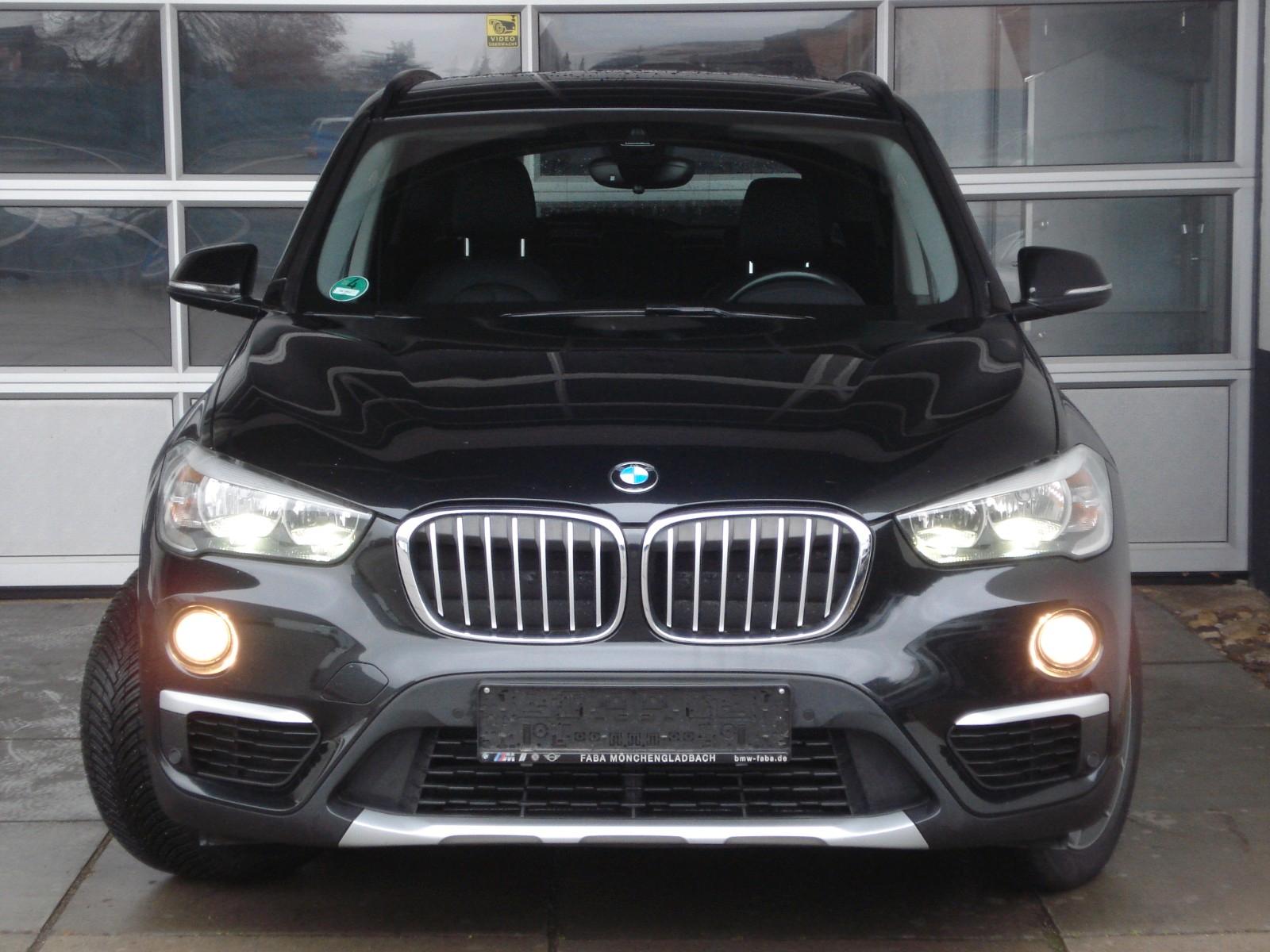 BMW X1 xDrive 18dA xLine Leder HUD Ahk Kamera
