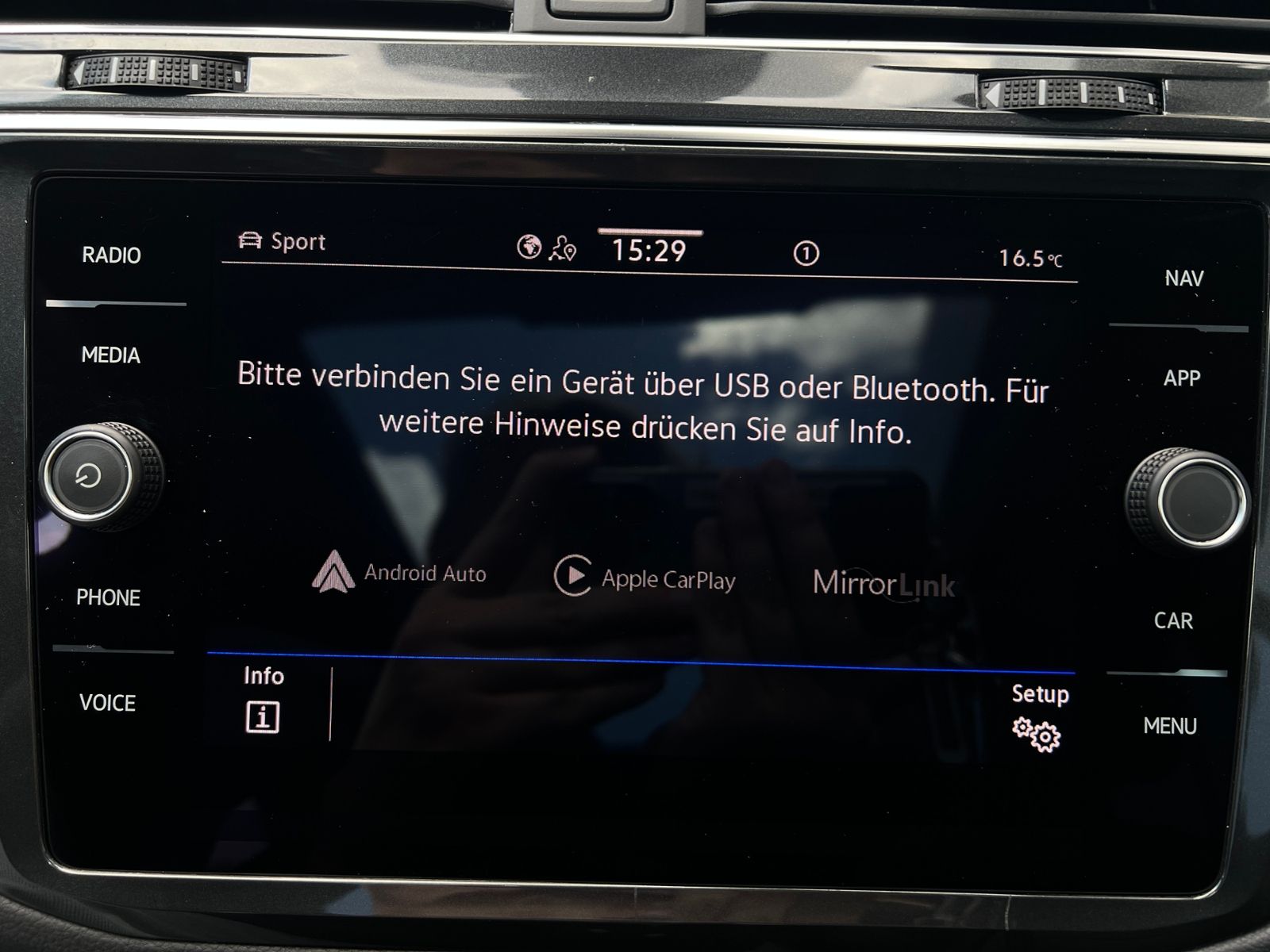 Fahrzeugabbildung Volkswagen Tiguan R 2.0 TSI DSG 4MOTION *Akrapovic,Leder,Pa