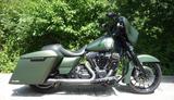 Harley-Davidson Street Glide 107 Bagger Umbau Vance & Hines Ausp - Offers matching your search criteria