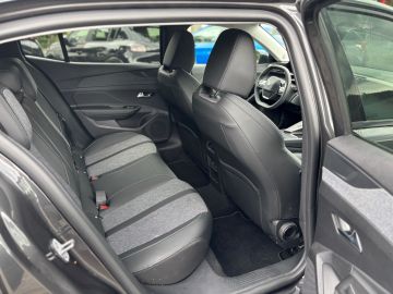 Peugeot 408 - 12