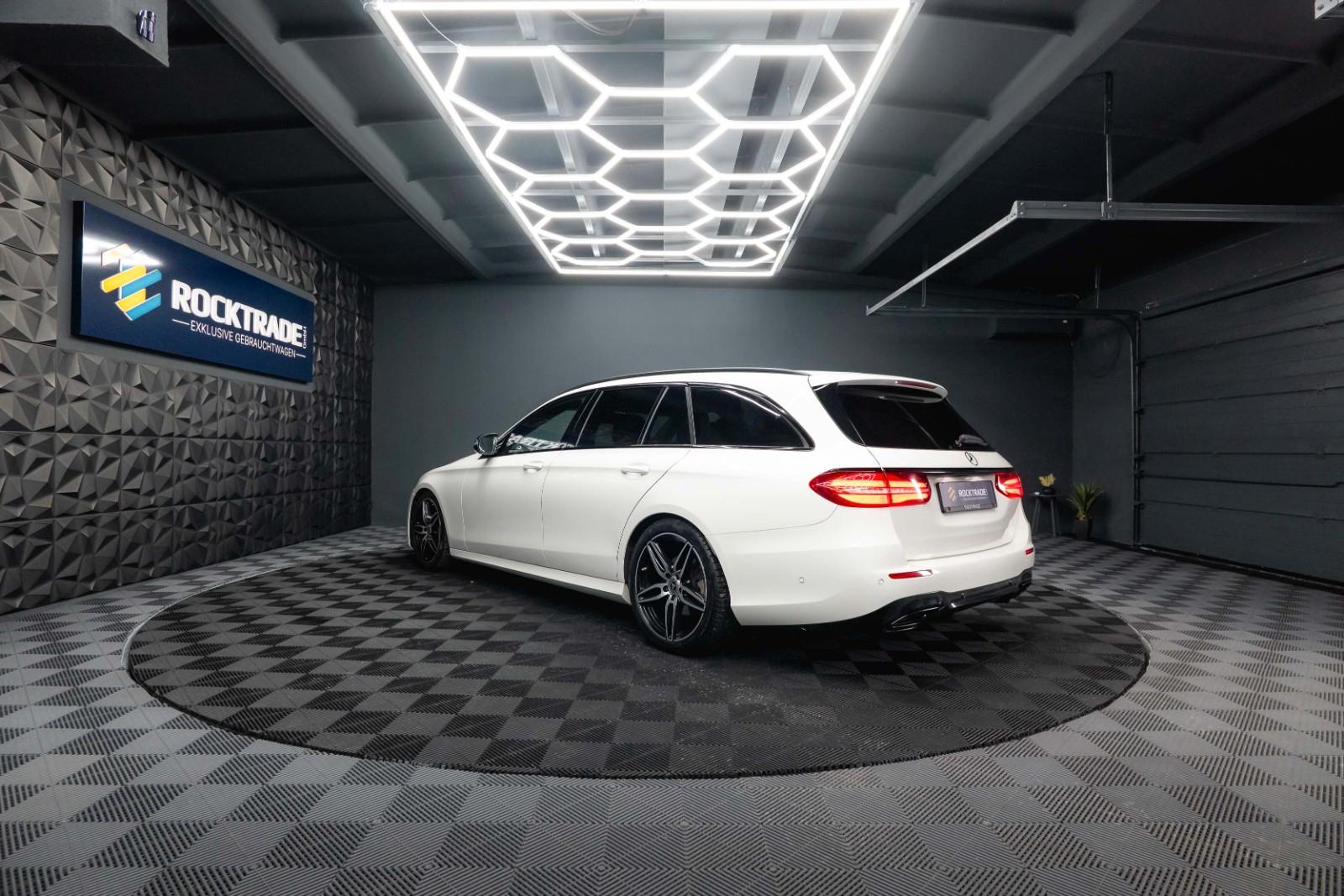 Mercedes-Benz E 220d AMG Night-Paket | ACC | LED | Widescreen
