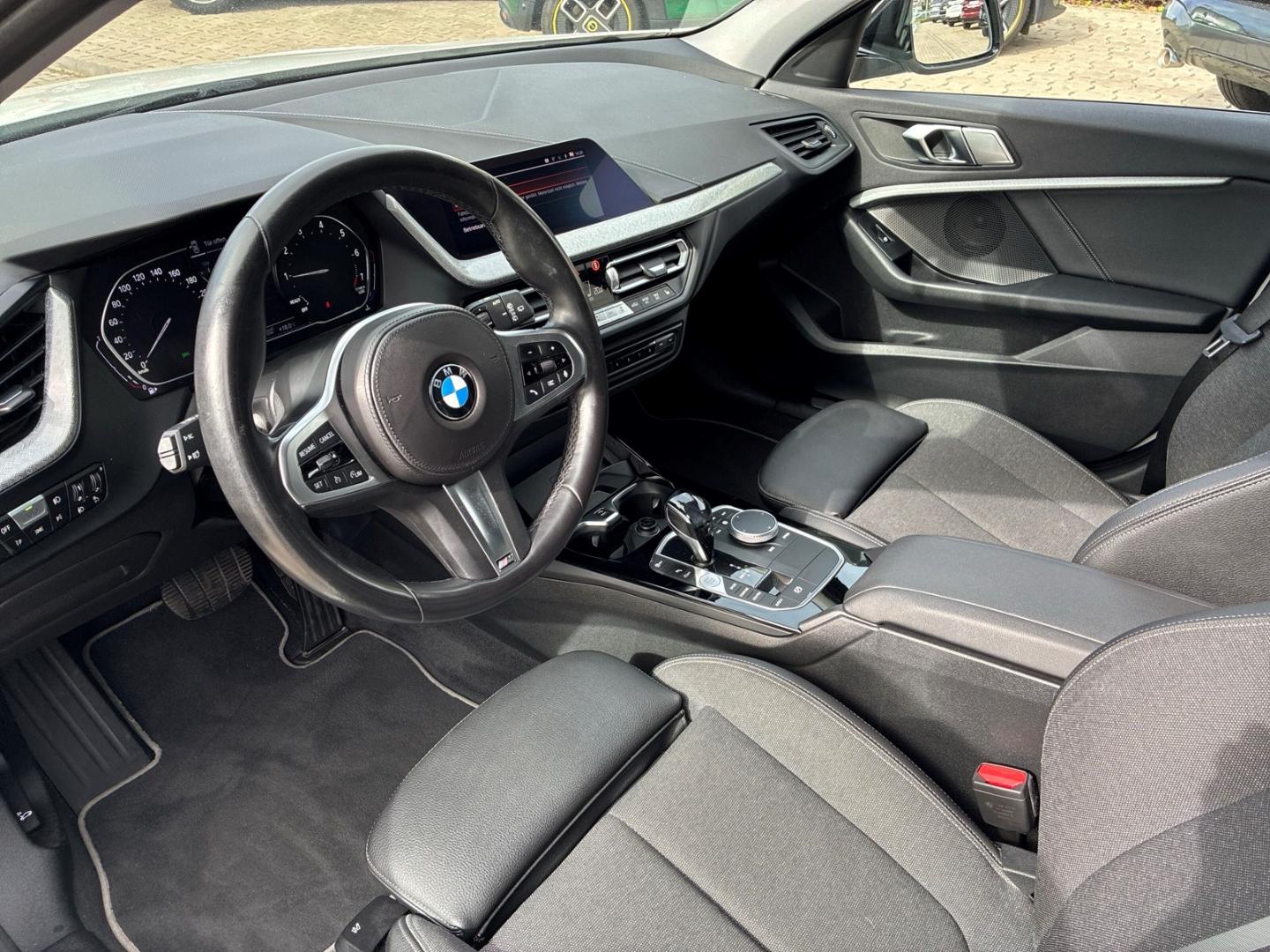 BMW 118 i 5-Türer SPORTLINE LED LC PLUS 19 ZOLL M-LE, миниатюра 6