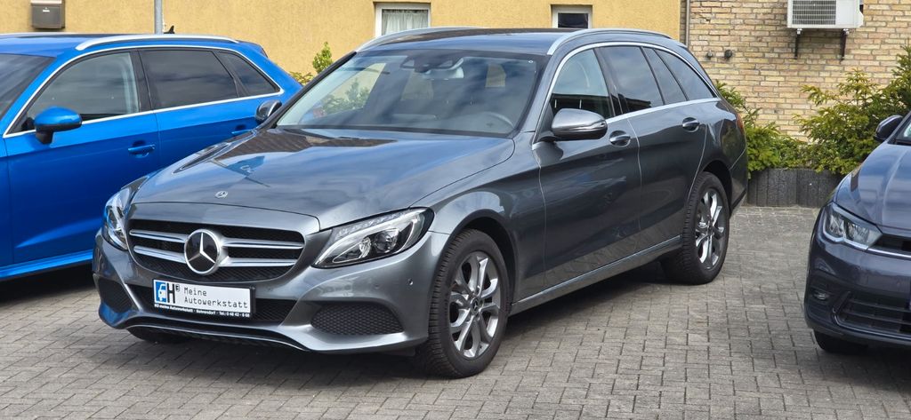 Image of Mercedes-Benz C 220