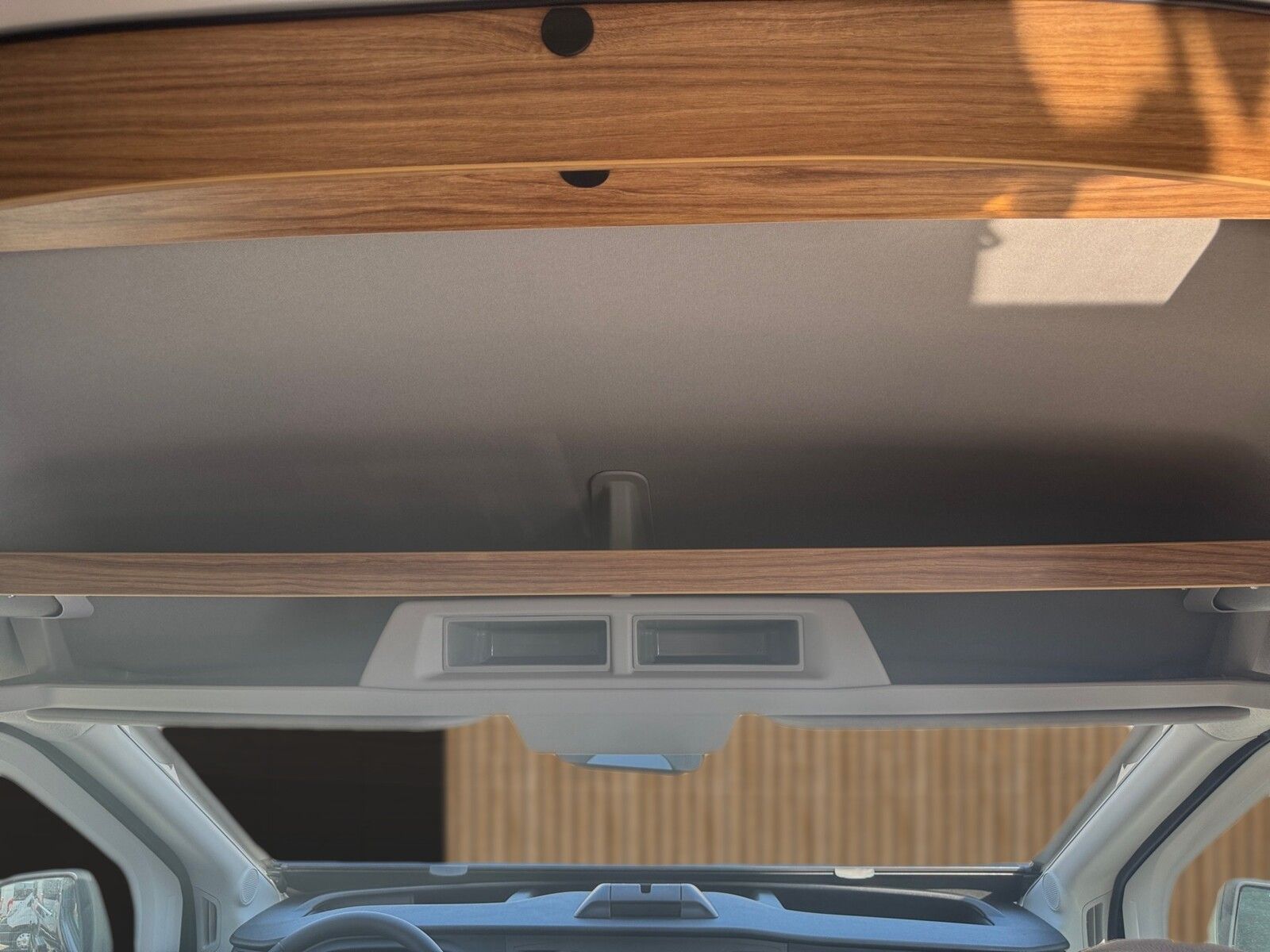 Fahrzeugabbildung Karmann Dexter 4x4 DE 570 AW Allrad 4x4, Rückfahrkamera
