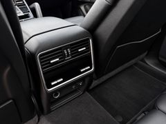 PORSCHE Cayenne 3.0L V6 E-Hybrid Super Ausstattung