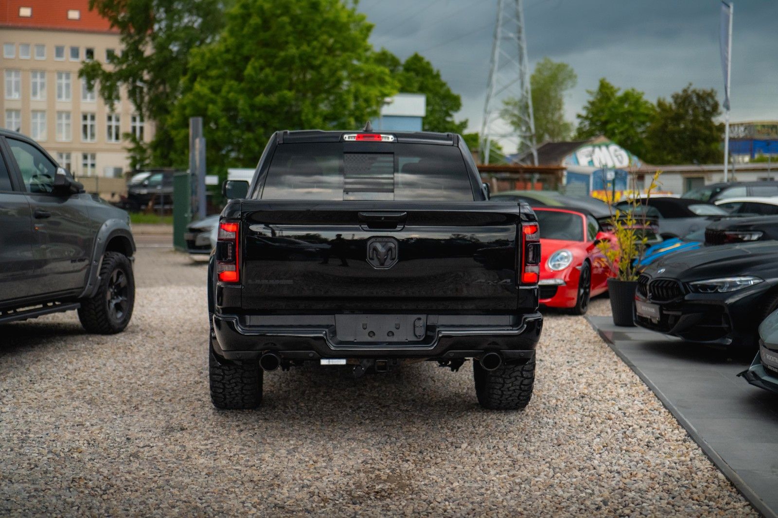 Fahrzeugabbildung Dodge RAM 5.7 V8 HEMI 4x4 LARAMIE RamBox Airmatic 19%