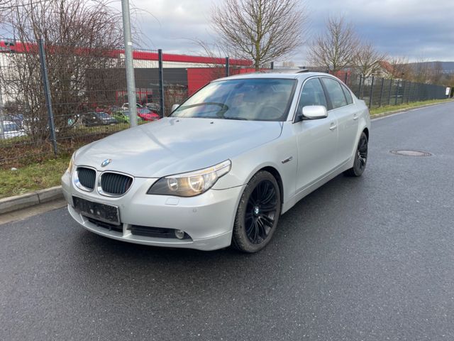 BMW 520i A