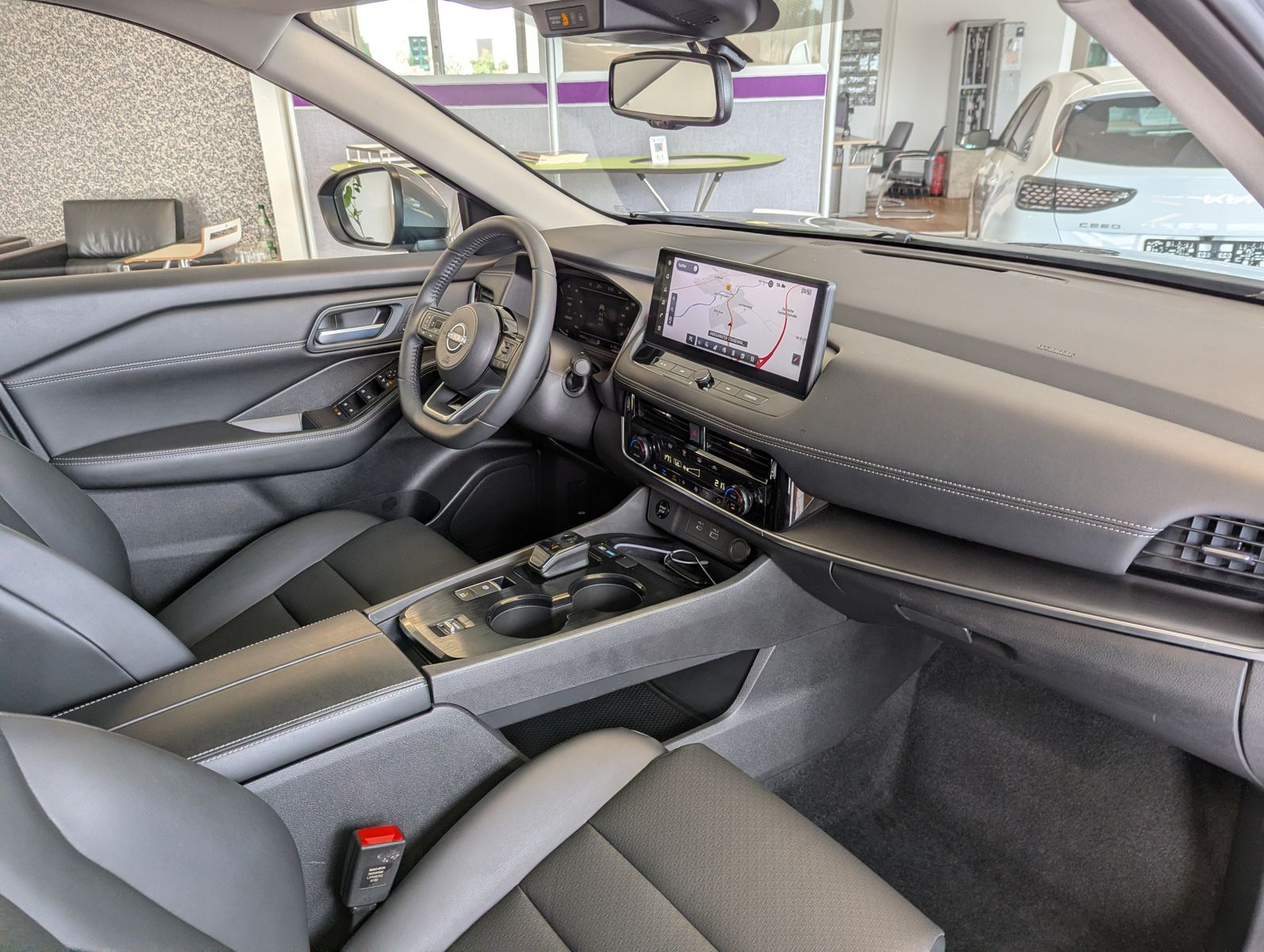 Fahrzeugabbildung Nissan X-Trail 1.5 e-Power N-Connecta ACC 360 Navi 12"
