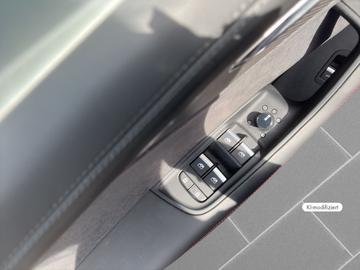 صورة مصغرة 15 لـ 2025 AUDI RSQ8