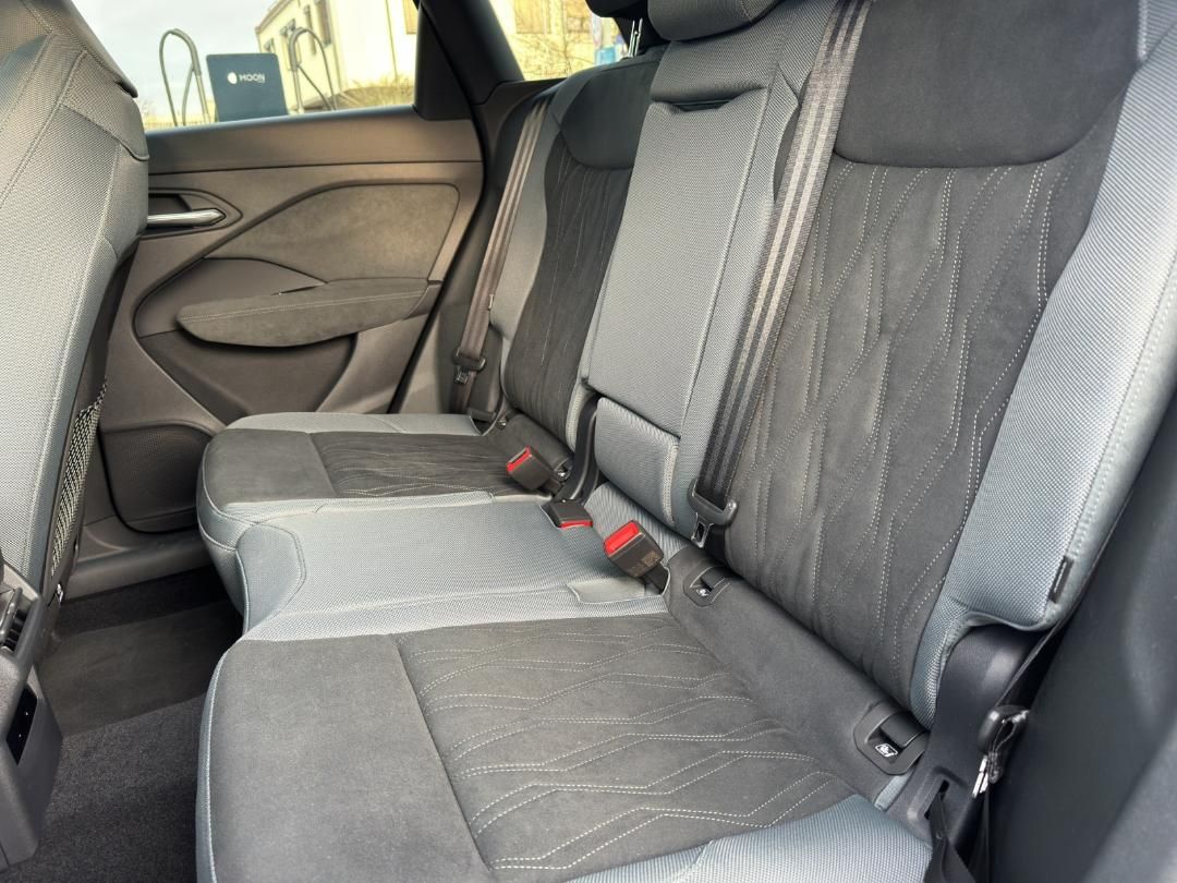 Fahrzeugabbildung Audi Q3 SUV e-hybrid Q3 e-hybrid 200 kW S tronic, Mat