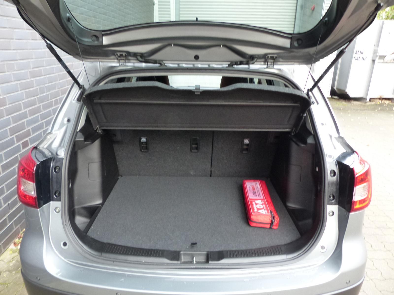 Suzuki (SX4) S-Cross Automatik/Navi/Kamera/Xenon/PDC