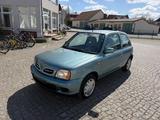 Nissan Micra 1.0 TÜV NEU - Nissan aus 2001