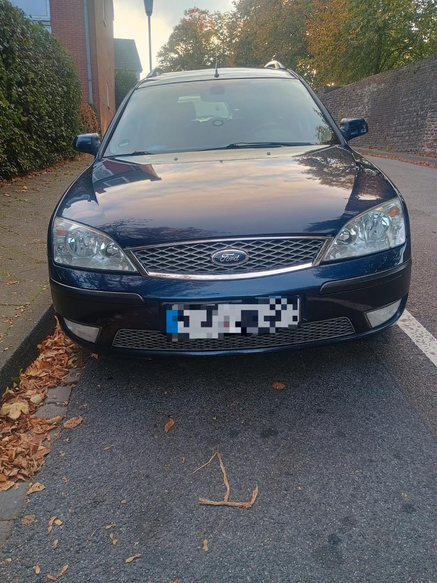 Ford Mondeo 2006 — вигляд ззаду