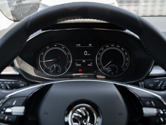 Fabia 1.0 Style AHK+LED+GRA