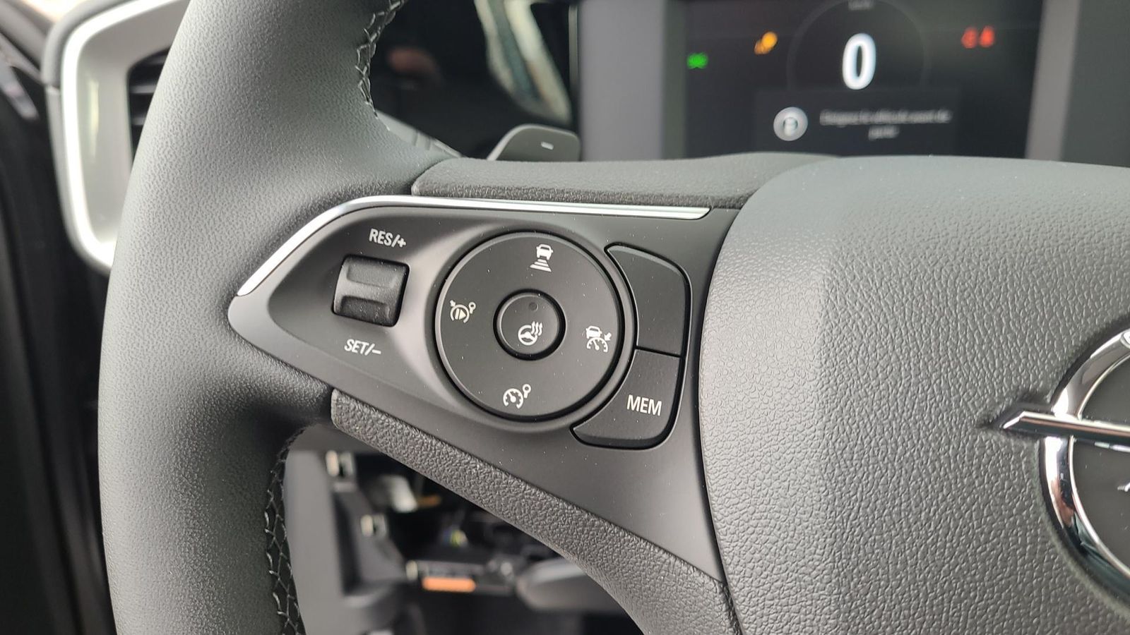 Fahrzeugabbildung Opel Mokka B Elegance 136 PS AT