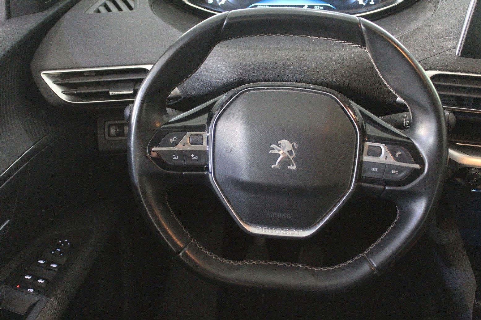 Fahrzeugabbildung Peugeot 3008 1.2T Active NAVI/LED/PDC/SPURASS./TEMPOMAT