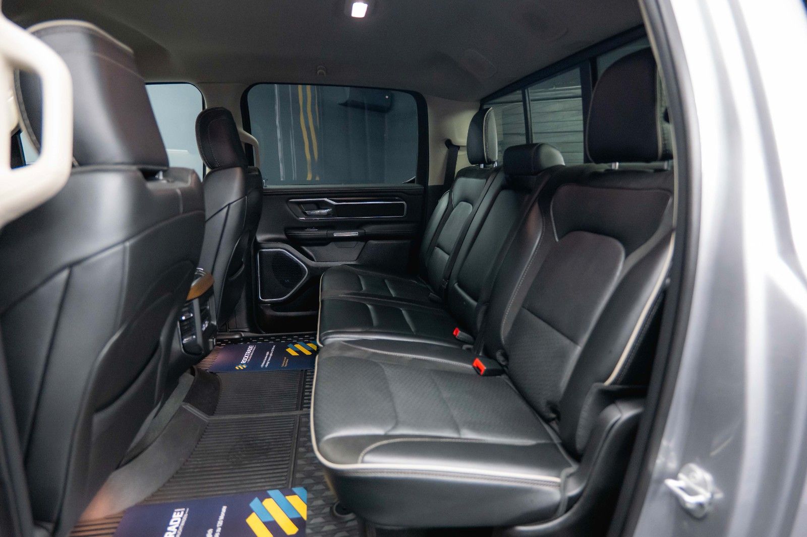 Fahrzeugabbildung Dodge RAM 5.7 V8 HEMI 4x4 LARAMIE LPG Offroad-Bodylift