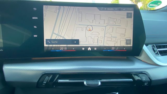 Fahrzeugabbildung BMW 218 Baureihe 2 Active Tourer 218 i M Sport NAVI+