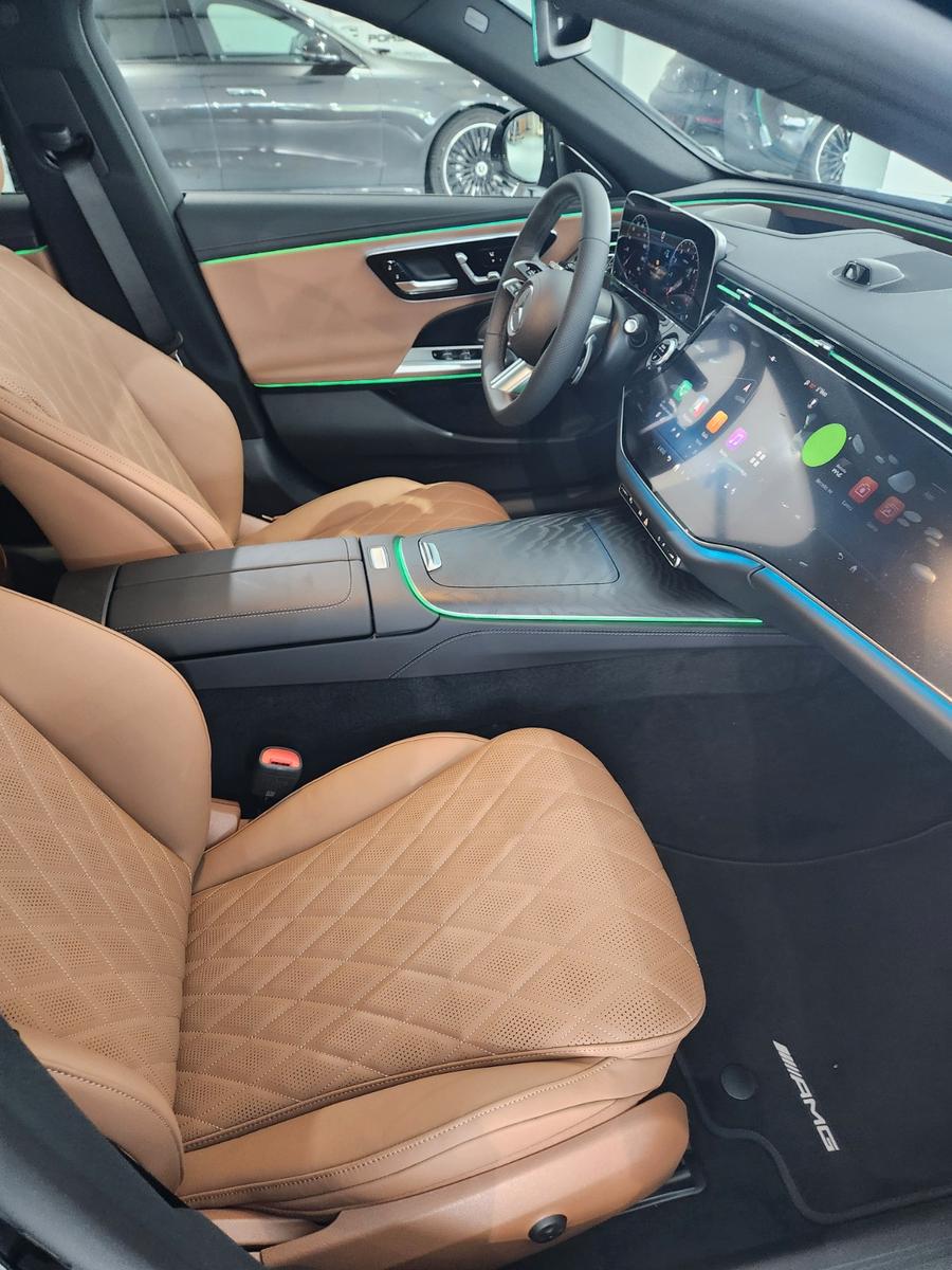 Mercedes-Benz E 200  Lim. AMG Line Premium  Euro1 .NEW CAR