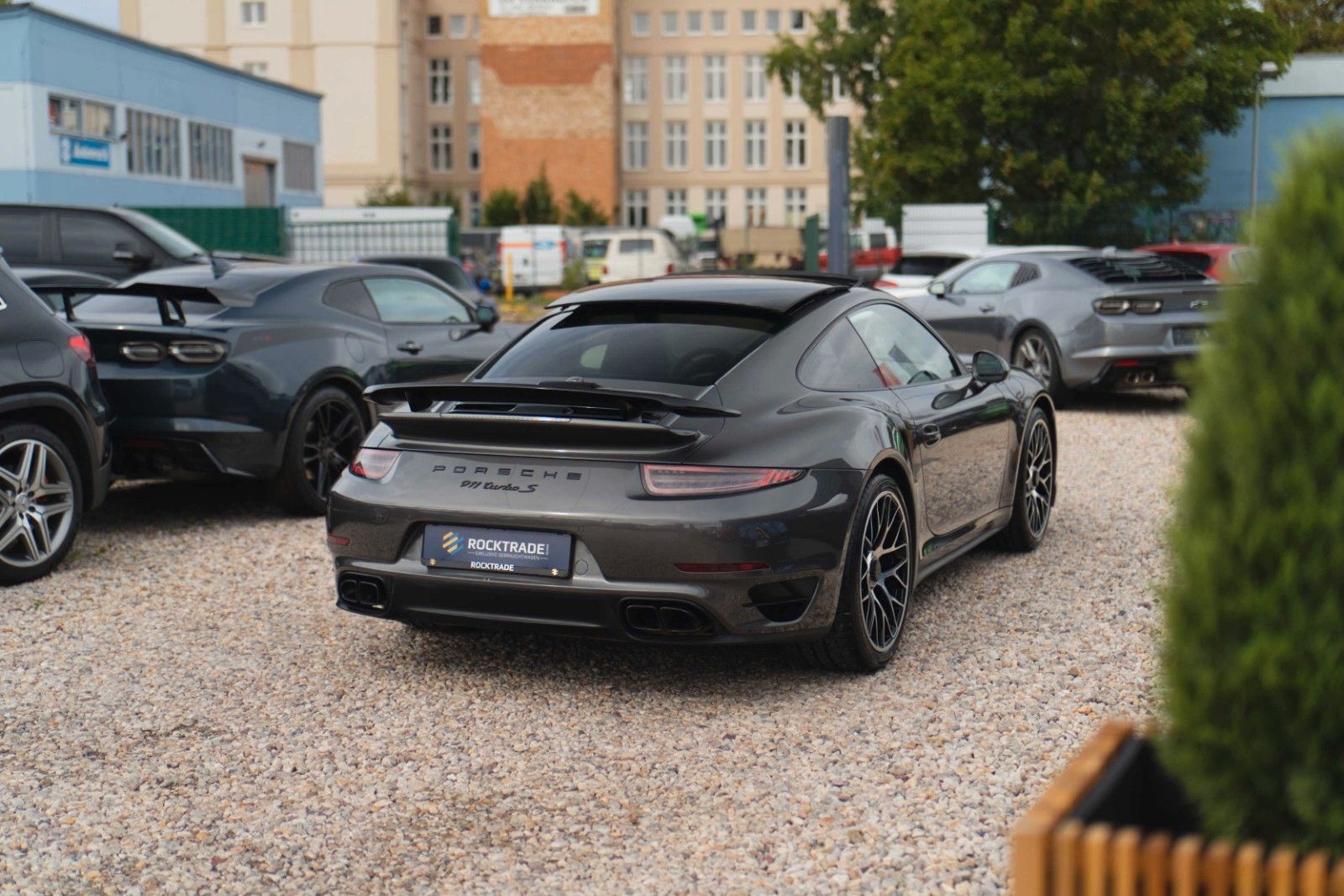 Fahrzeugabbildung Porsche 991 911 Turbo S Coupe Chrono+ | Ceramic | Carbon