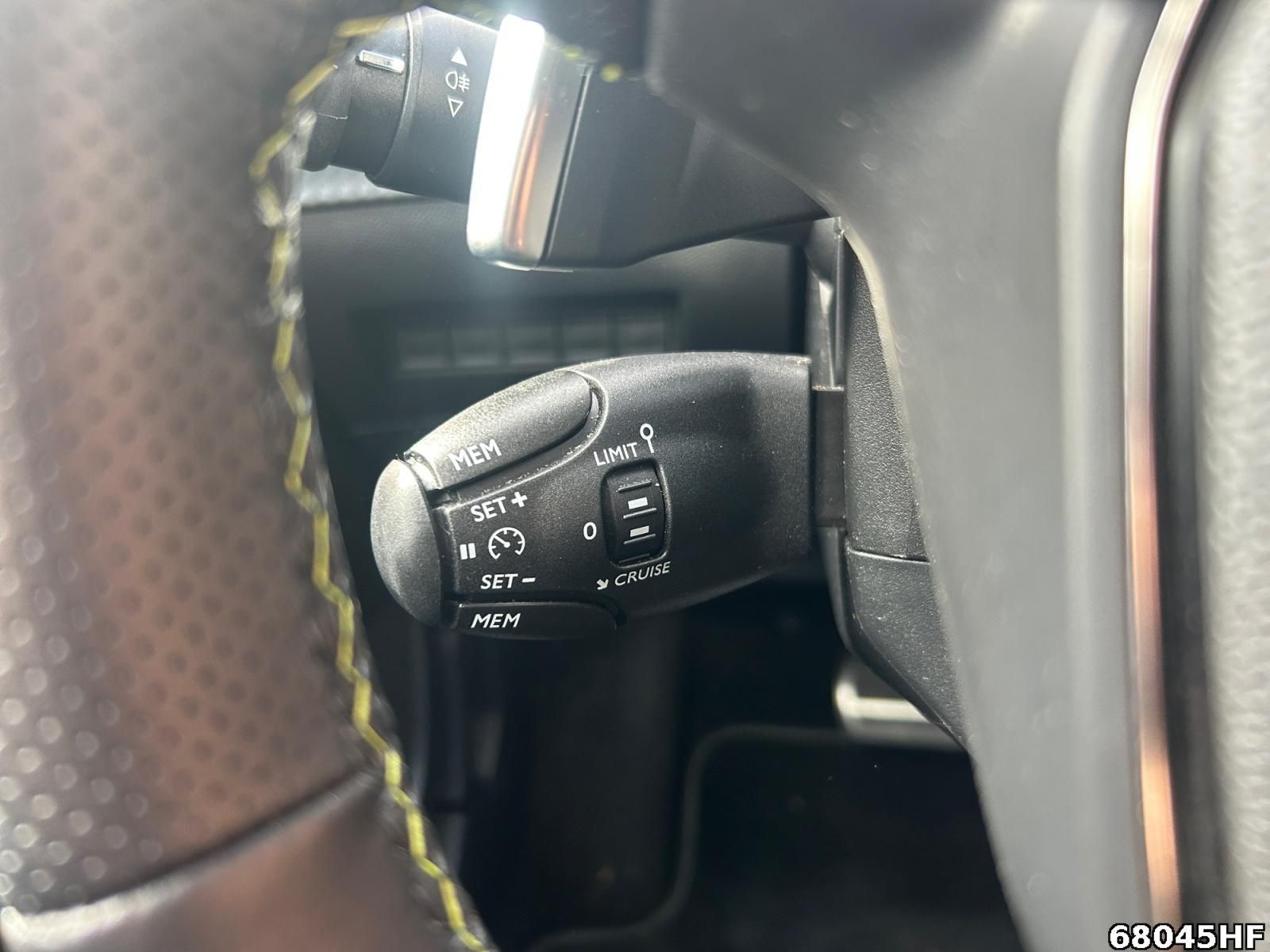 Fahrzeugabbildung Peugeot 2008 GT 130PS *NAVI*SHZ*KAMERA*PDC*LED*
