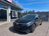 Toyota Auris Touring Sports - schwarze Toyota Auris Touring Sports