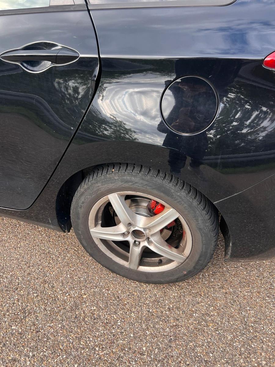 Hyundai i30 2015 — photo 10
