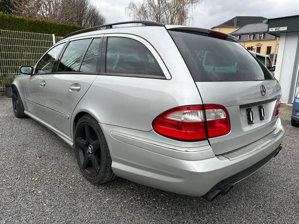 Mercedes-Benz E 320
