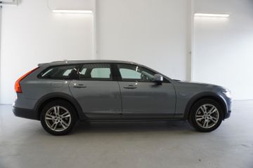 Volvo V90 Cross Country - 5