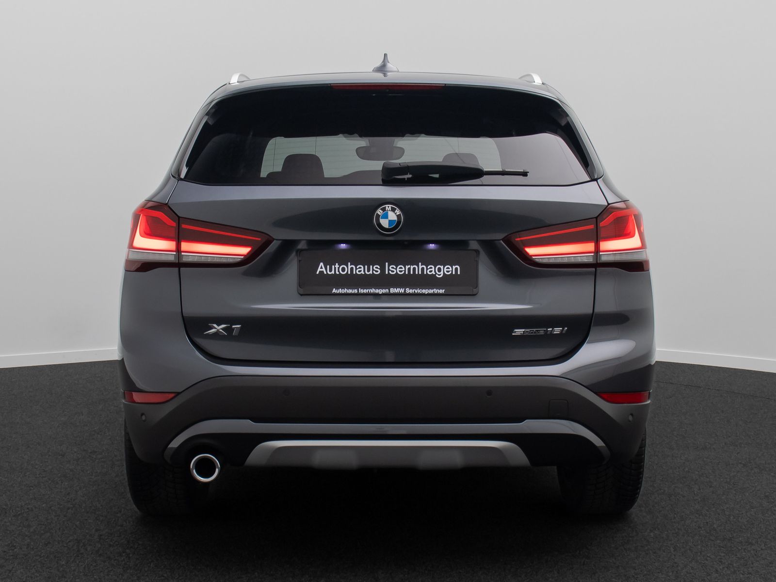 Fahrzeugabbildung BMW X1 sD18i xLine DAB Kamera HiFi Komfort Sport 18"
