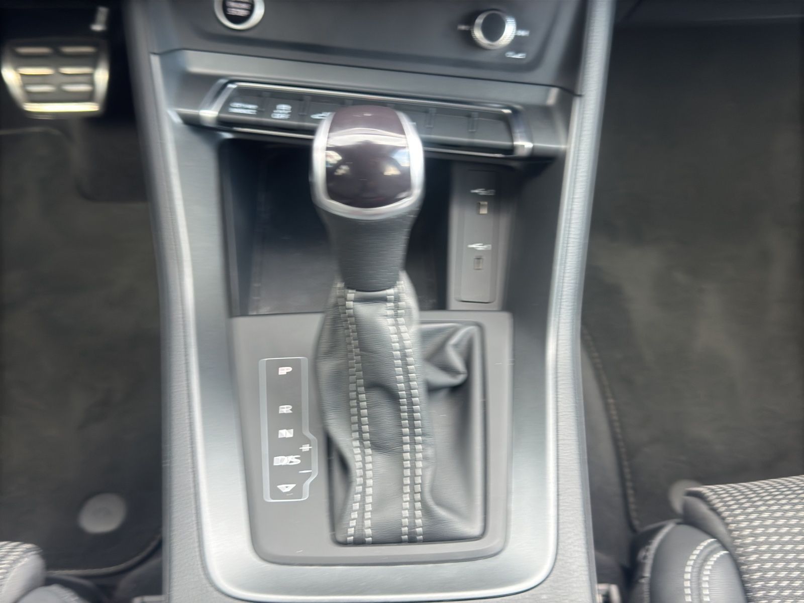 Audi Q3 Sportback 45 TFSIe S LINE PANO LED LM20 SONOS foto 11