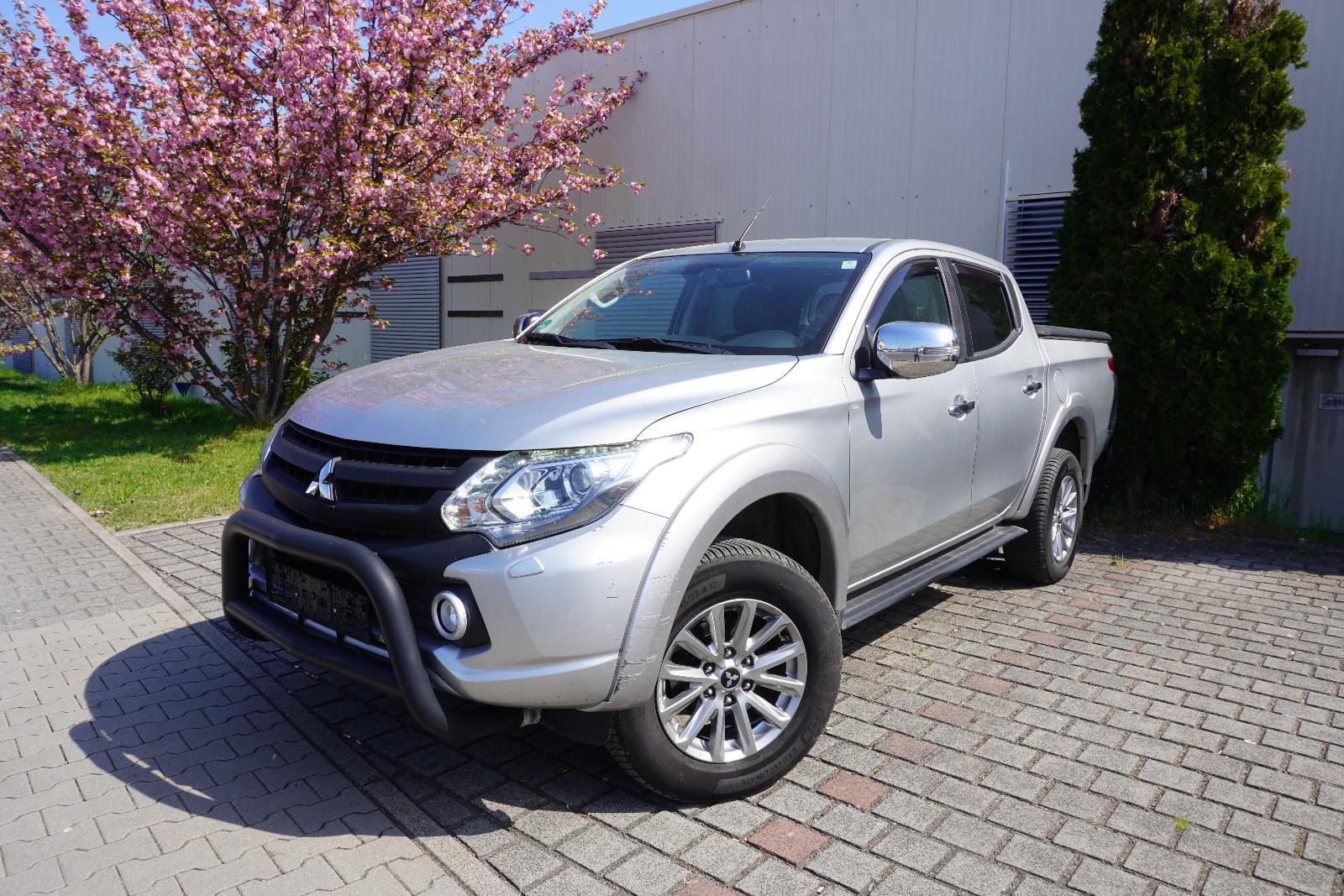 Mitsubishi L200 Diamant Edition+ Doppelkabine 4WD 1. Hand