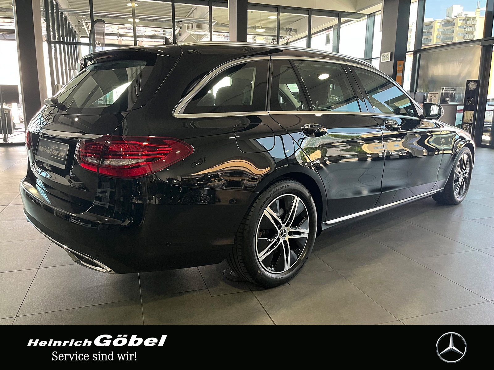 Fahrzeugabbildung Mercedes-Benz C 220 d T AVANTGARDE+NAVI+LED+KAMERA+TOTWINKEL