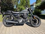 Moto Guzzi V9 Bobber - Offers