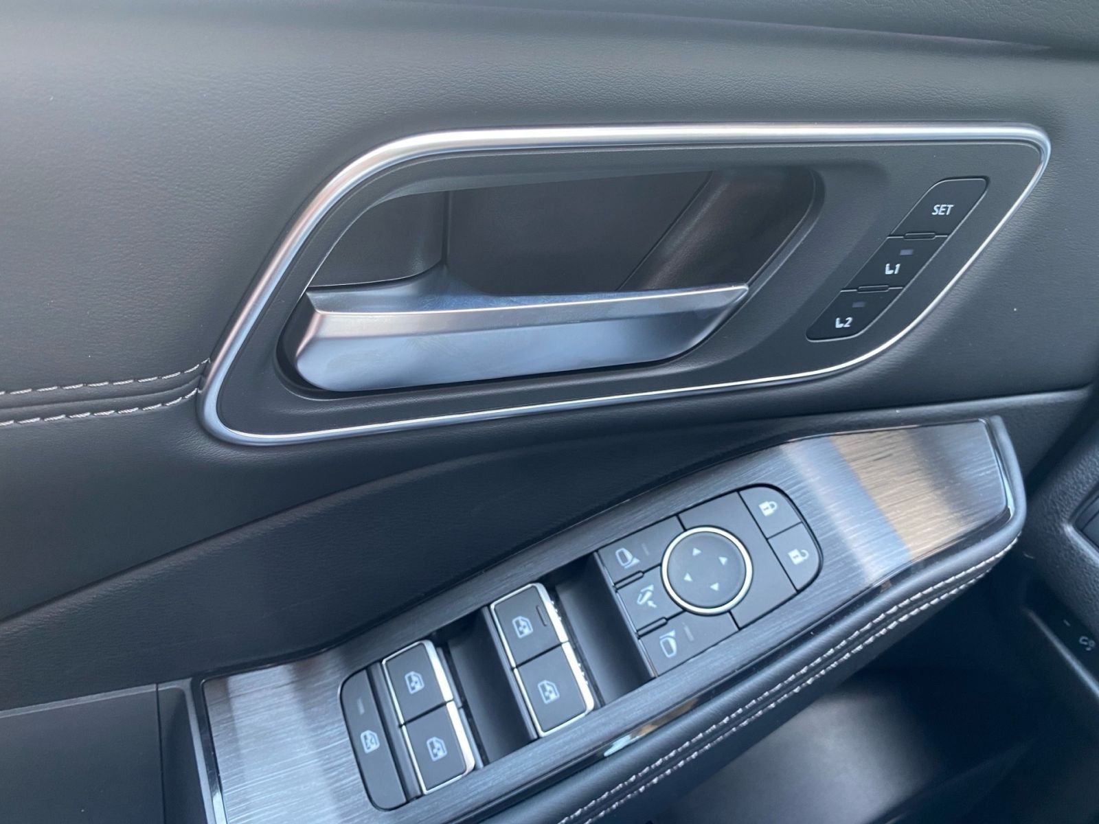 Fahrzeugabbildung Nissan X-Trail Mild-Hybrid Tekna *Bose*Pano*20Z*HUD*LED