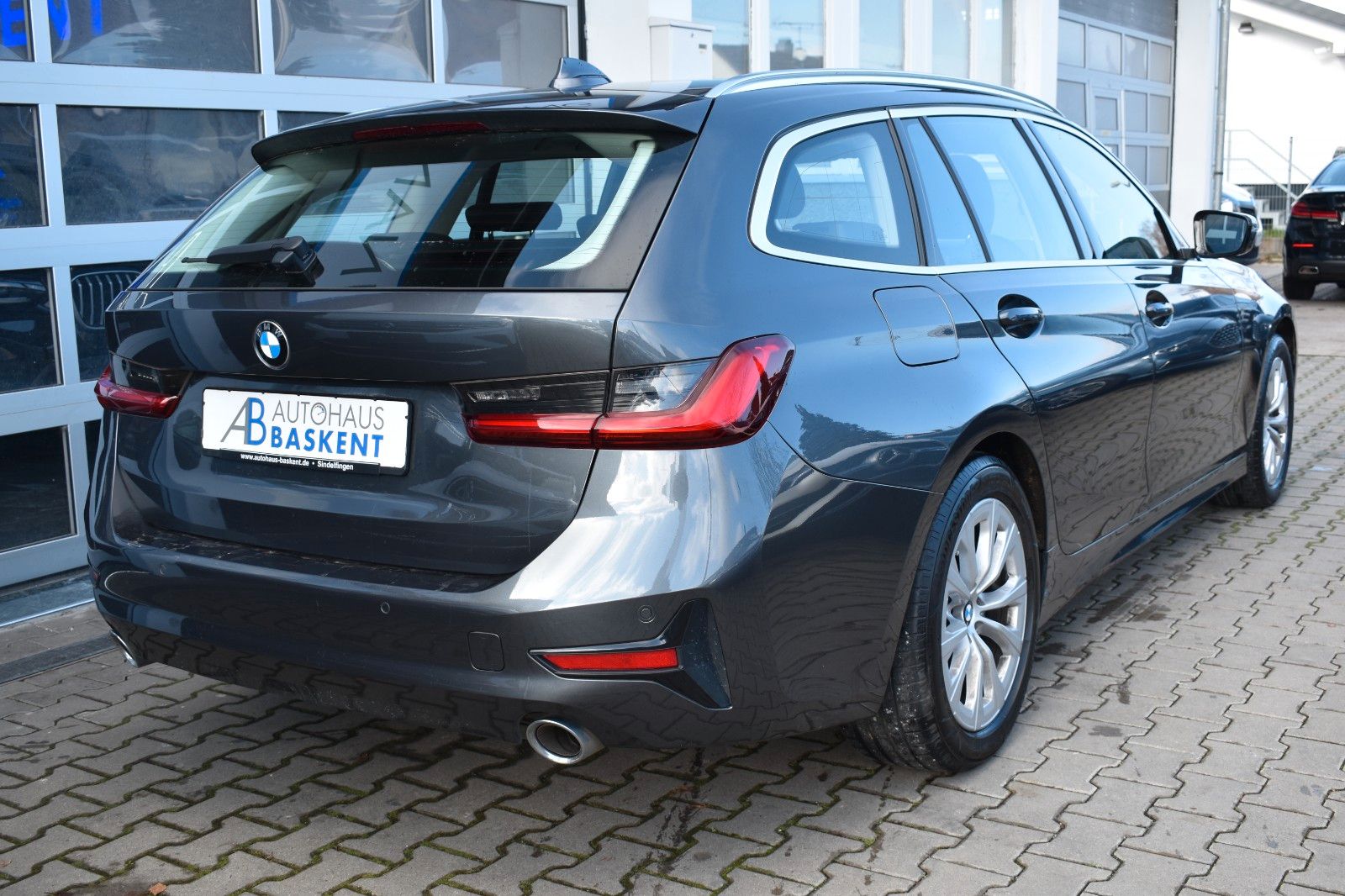BMW 320 d Touring Advantage*HEAD-UP*LED*NAVI*T-LEDER foto 5