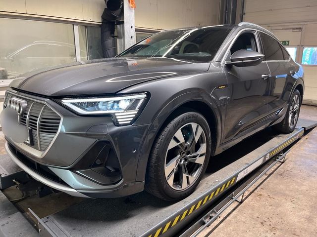 AUDI E-tron Sportback 55 Quattro S-Line*PANO*HuD*LED*