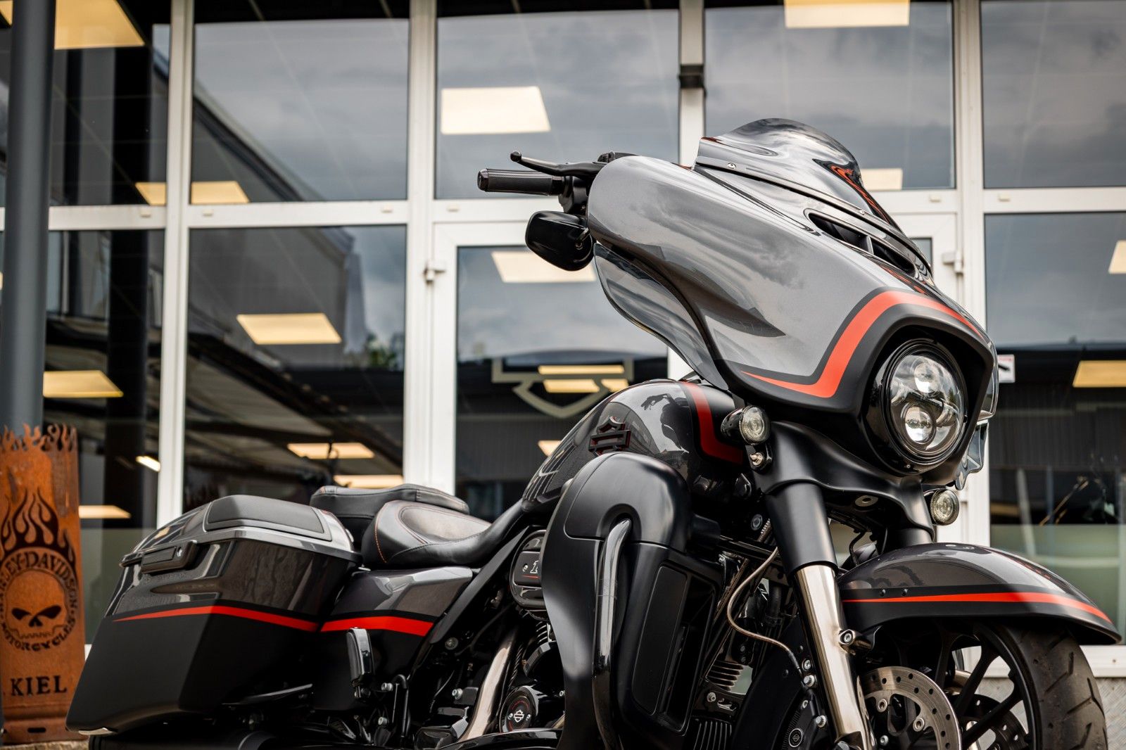 Fahrzeugabbildung Harley-Davidson CVO STREET GLIDE 117 FLHXSE - KESSTECH