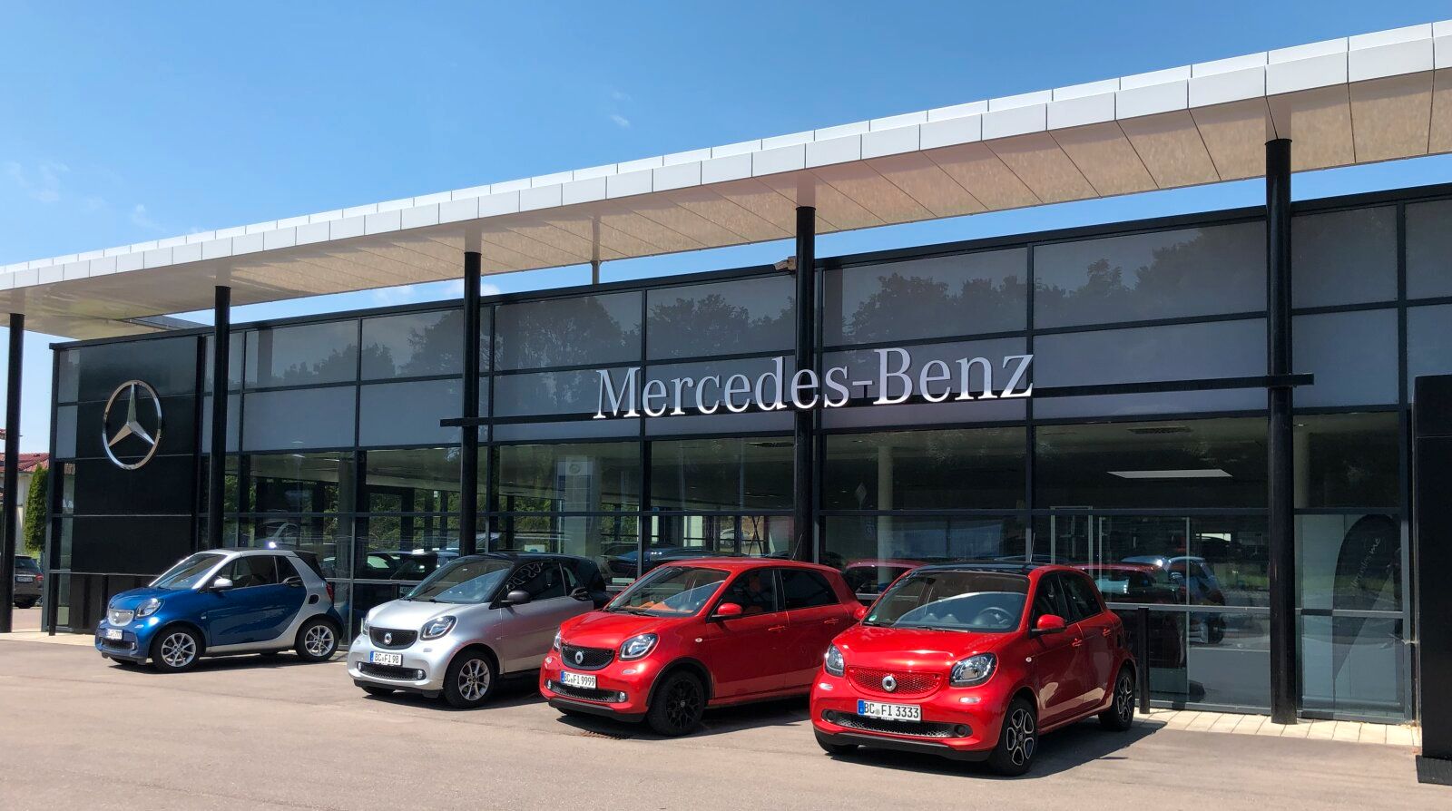 Mercedes-Benz EQA 300 4MATIC Progressive Pano-Dach AHK 360° foto 23