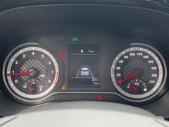 Fahrzeugabbildung Hyundai i10 1.0 Edition 30 *CarPlay*FernlichtAssist*DAB*