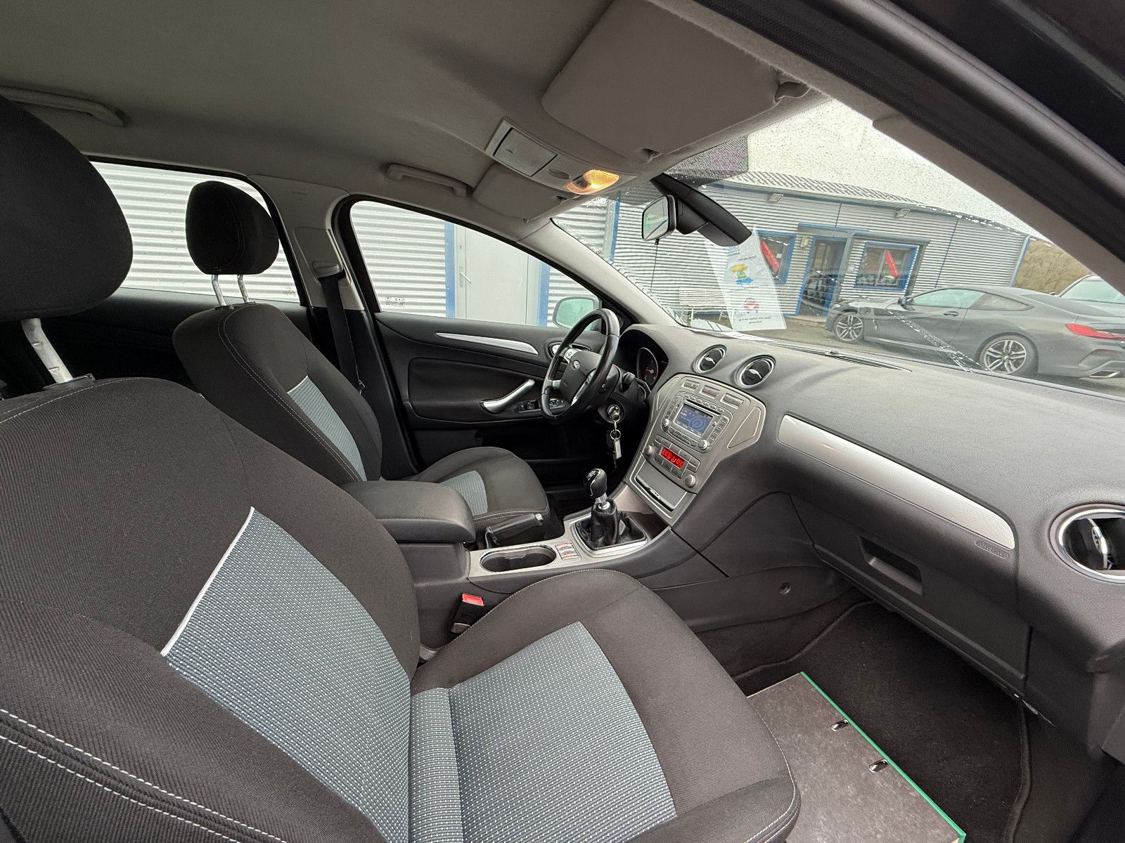 Fahrzeugabbildung Ford Mondeo Turnier 2,0 D  Trend, Navi, Alu, Klima