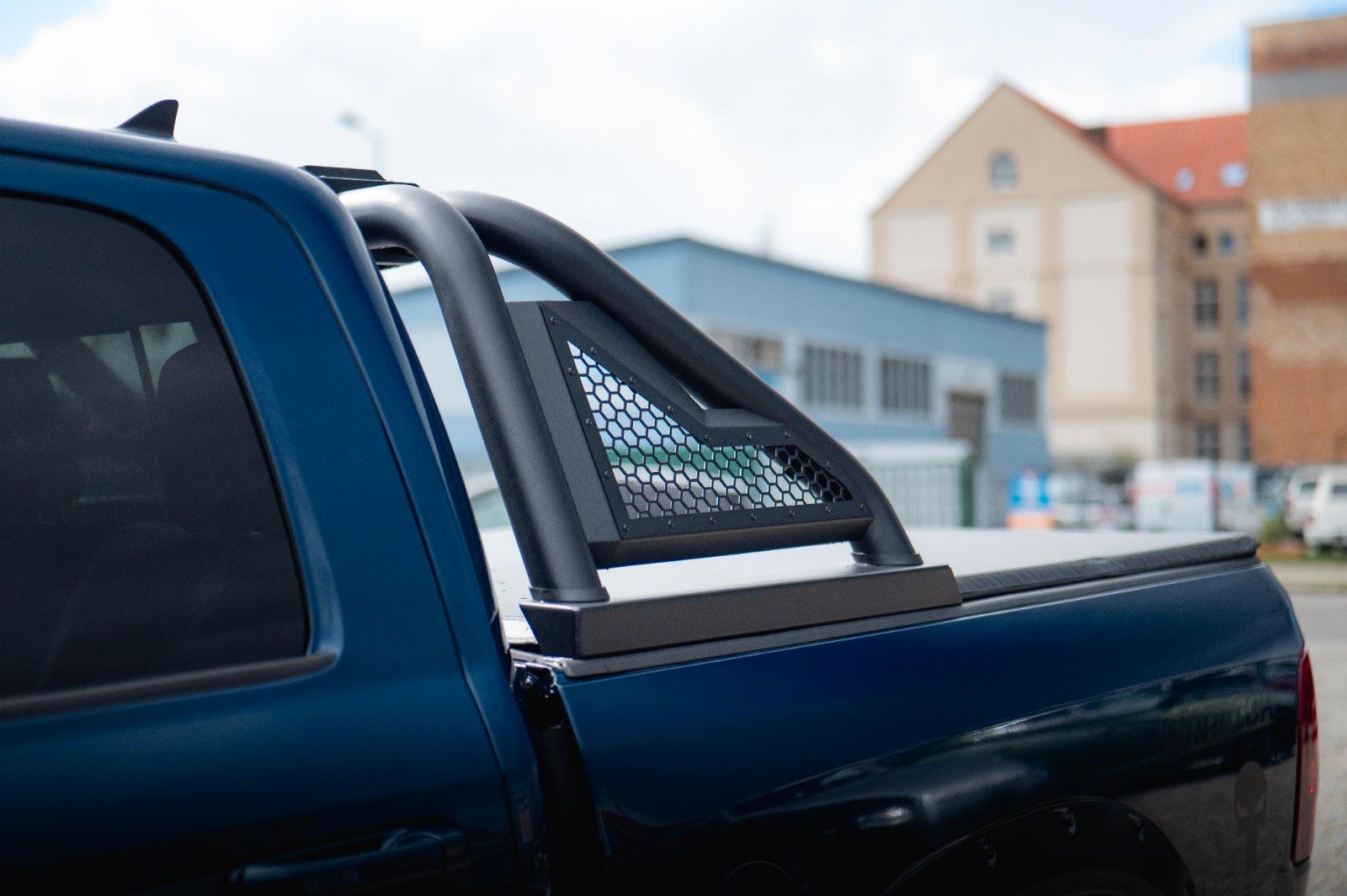 Fahrzeugabbildung Dodge RAM 5.7 V8 HEMI 4x4 OFFROAD Night Edition *19%*