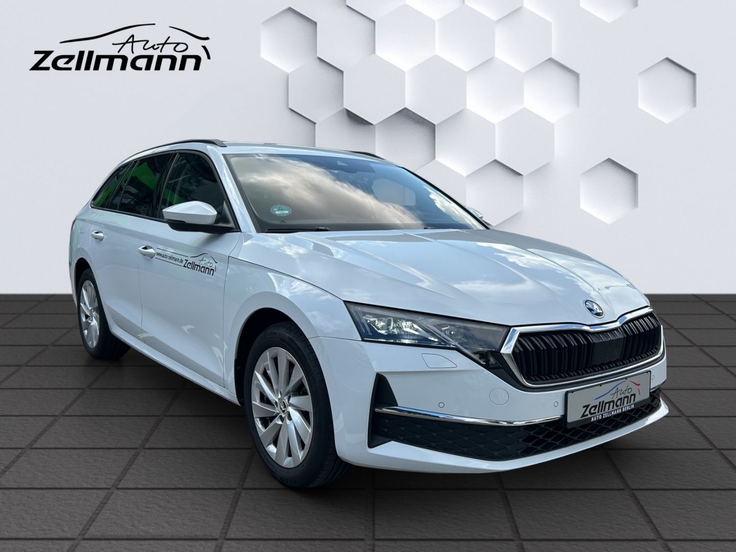 Octavia Combi 1.5 TSI mHEV DSG- Selection-Side A